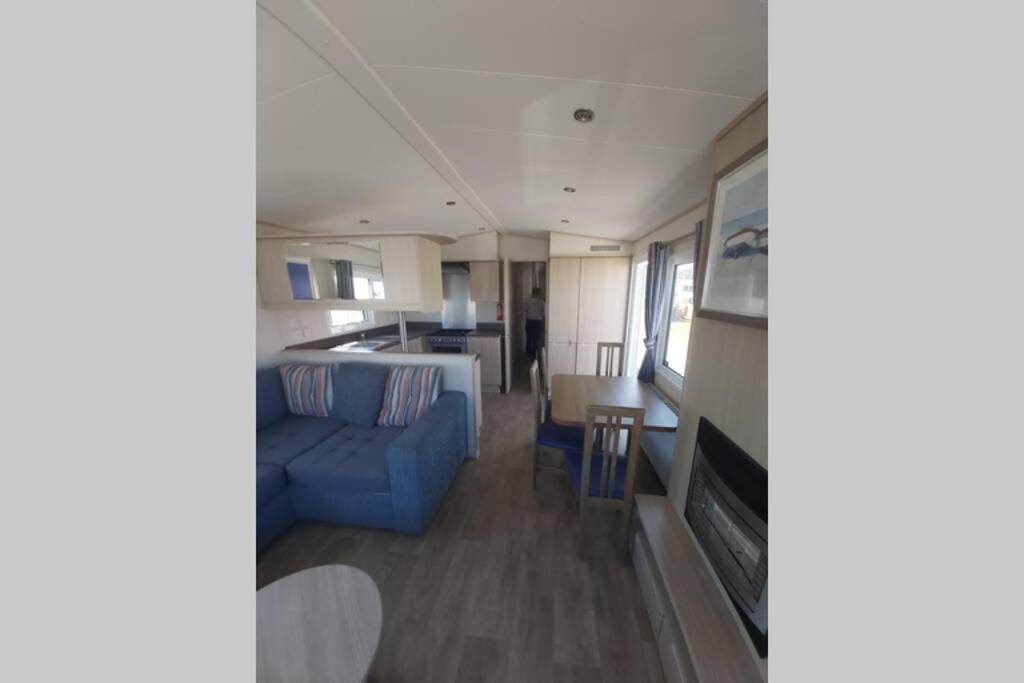 8 Berth Caravan At Parkdean Camber Sands Exteriér fotografie