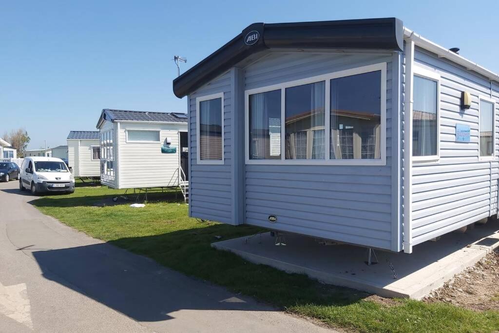8 Berth Caravan At Parkdean Camber Sands Exteriér fotografie