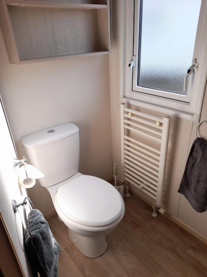 8 Berth Caravan At Parkdean Camber Sands Exteriér fotografie